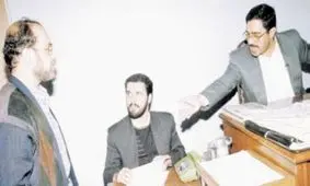 توقیف فله ای مطبوعات، ۲۳ سال قبل در شب یکشنبه ۴ اردیبهشت ۱۳۷۹/ عکس