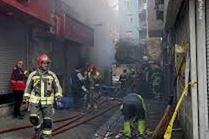 شهادت یک آتش‌نشان در حریق ساختمان ۱۵۳ خیابان بهار/ تصویر