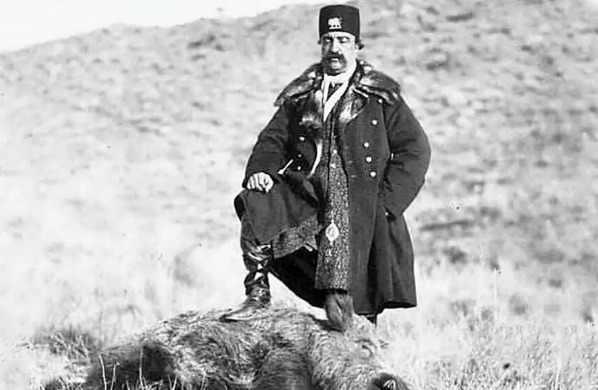 ناصرالدین شاه خواب اجنه دید، بعد تصویرش را کشید/ تصویر