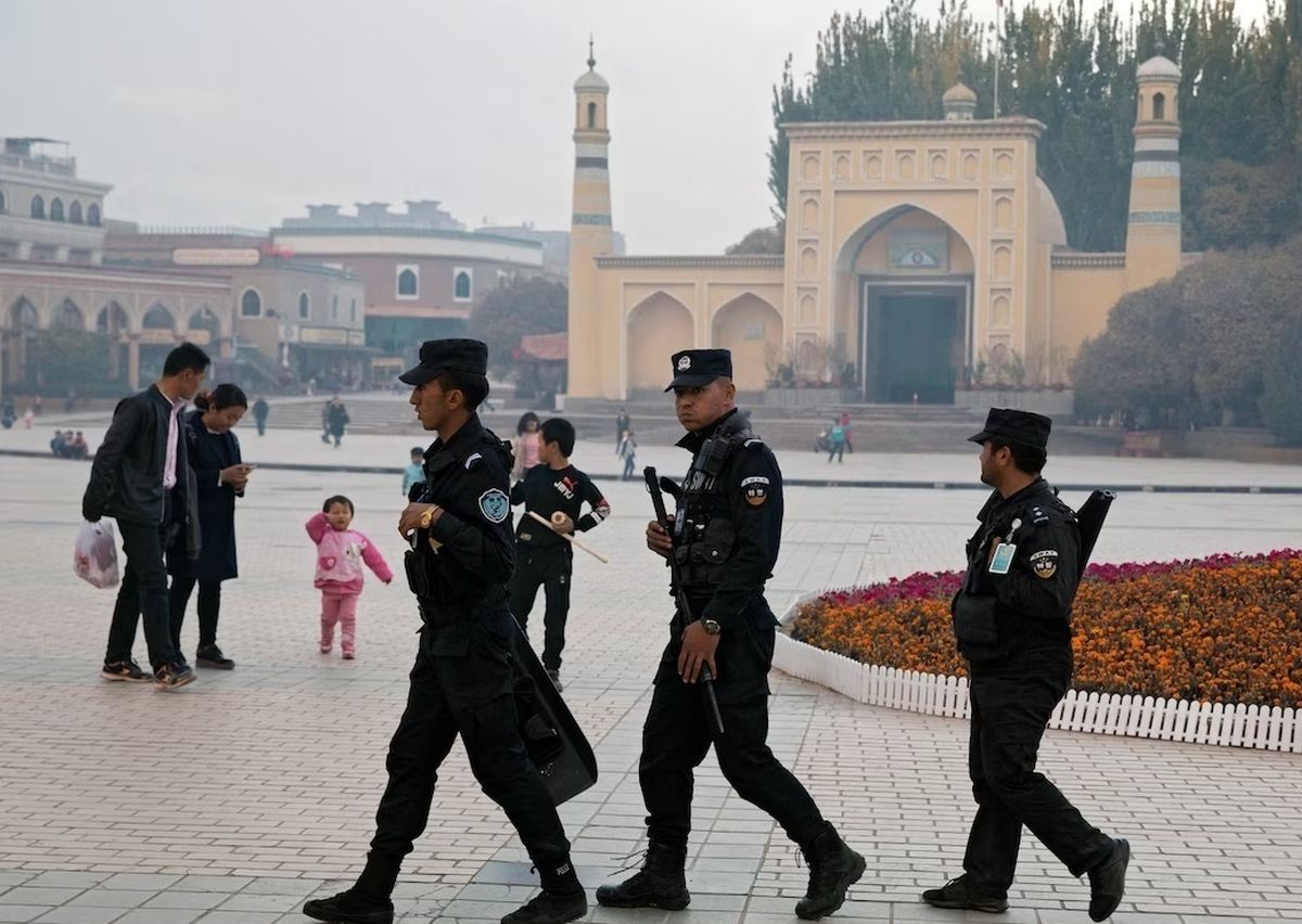 خشم مسلمانان شهر ناگو و درگیری با پلیس چین بر سر تخریب یک مسجد/ ویدئو

