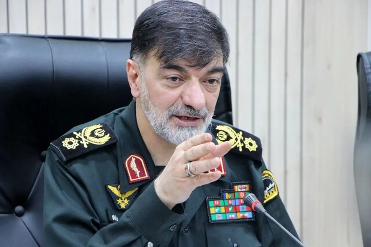 سردار رادان: ۴۸ عامل اصلی و شبکه‌ساز گروه‌های تروریستی از ابتدای جنگ بازداشت شده اند/ کشف ۱۳۹ دستگاه استارلینک