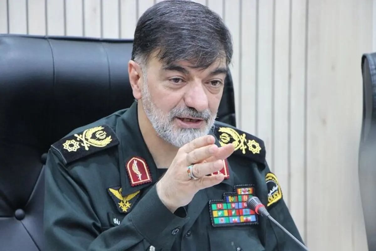 سردار رادان: ۴۸ عامل اصلی و شبکه‌ساز گروه‌های تروریستی از ابتدای جنگ بازداشت شده اند/ کشف ۱۳۹ دستگاه استارلینک