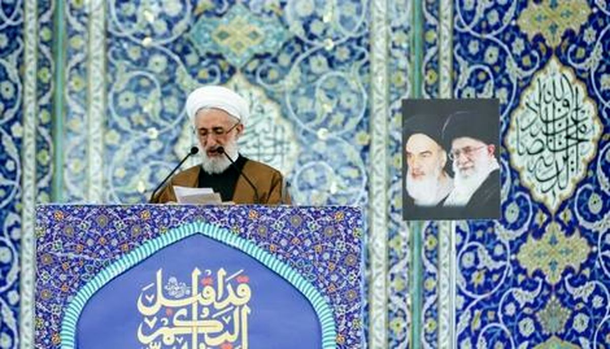 از رهبر انقلاب و مردم عذرخواهی میکنم که با غفلت باعث هجمه به ملت ایران شدم/ ویدئو