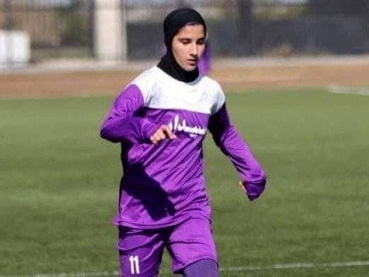 ستاره فوتبال زنان ایران بر اثر تصادف شدید به کما رفت/ راننده متواری شد

