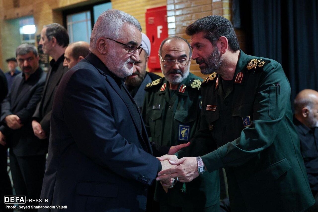 حضور چهره های مطرح در مراسم بزرگداشت سردار سپهبد شهید محمد باقری/ زاکانی با دست شکسته حاضر شد +تصویر