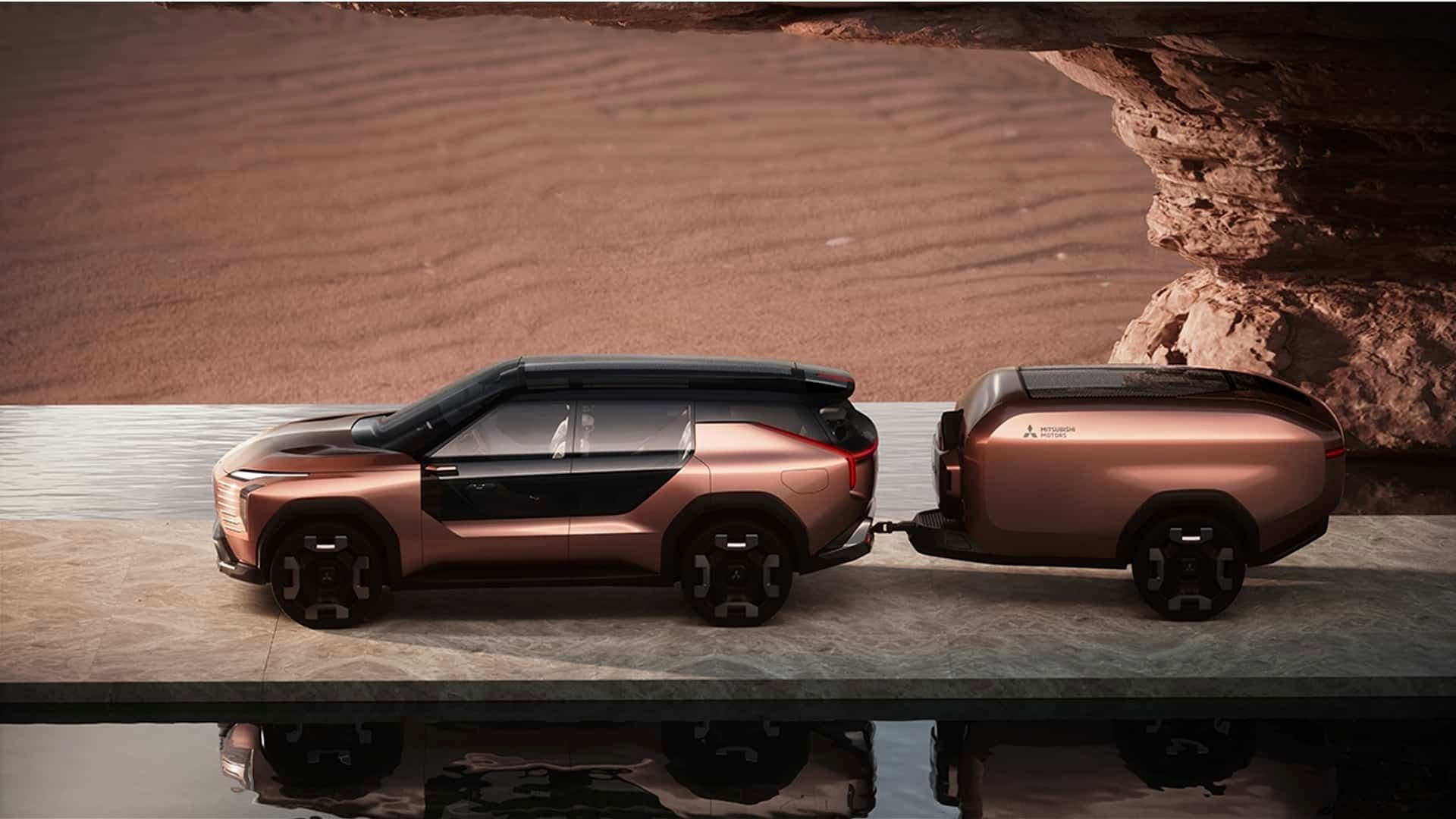 در نمایشگاه 2025 توکیو، میتسوبیشی با سیستم محرکه‌ پیچیده‌ خودرو مفهومی الونس توجه‌ها را به خود جلب کرده است. این خودرو از سامانه‌ هیبریدی شارژی با چهار موتور برقی و یک موتور بنزینی بهره می‌برد. در محور جلو دو موتور درون‌ چرخ و در محور عقب سامانه‌ی Active 