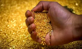 حداکثر قیمت دلار در سال ۱۴۰۴/ طلا به کدام سو می‌رود؟