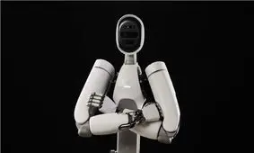 رباتی که بلد است چقدر دست شما را بفشارد!