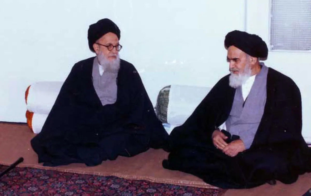 درخواست آیت الله شریعتمداری برای تشکیل مجلس موسسان ومخالفت وی با برگزاری رفراندوم

