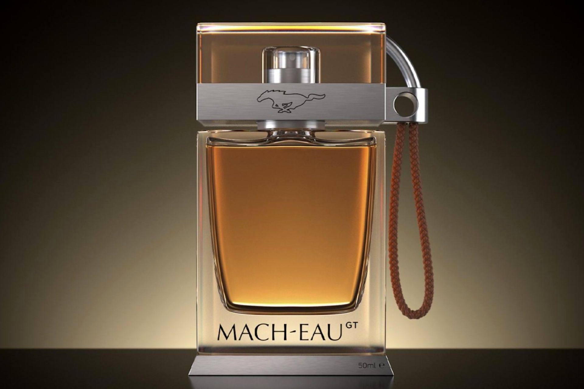 عطر فورد Mach-Eau با بوی بنزین