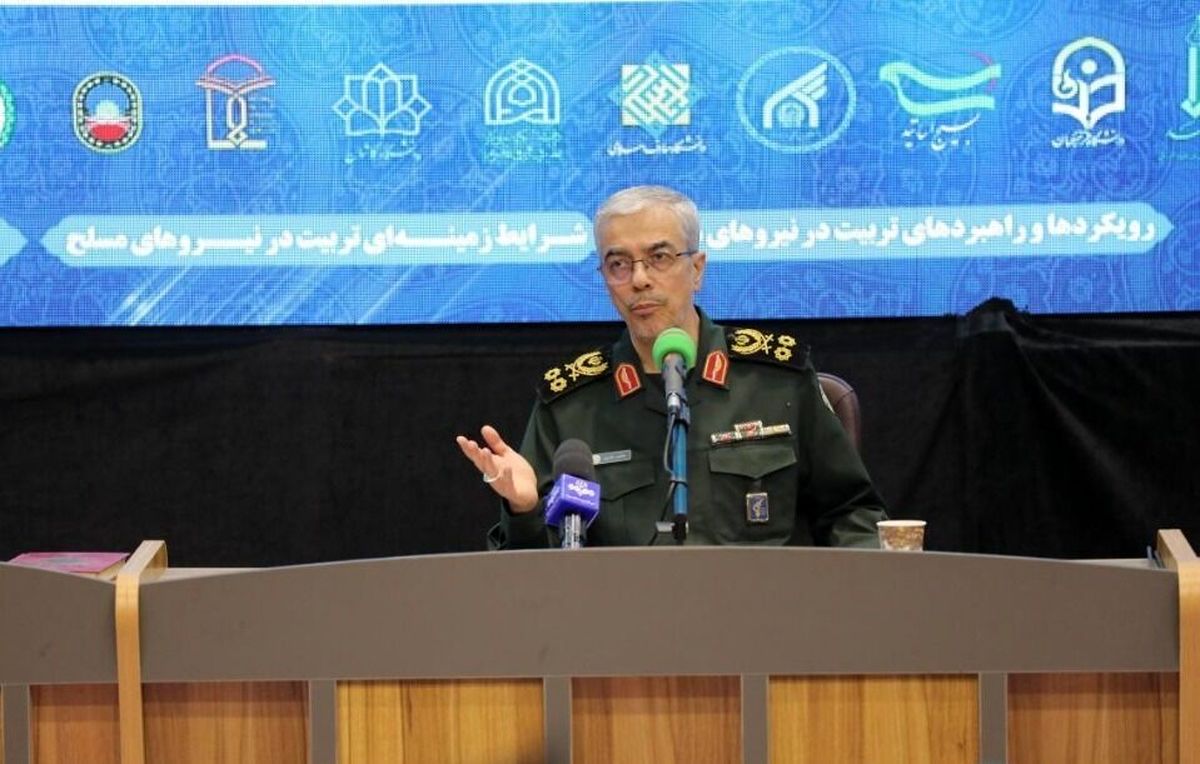 قدرت خود را مقابل آمریکا از مسیر تربیت نیروی انسانی جستجو کنیم