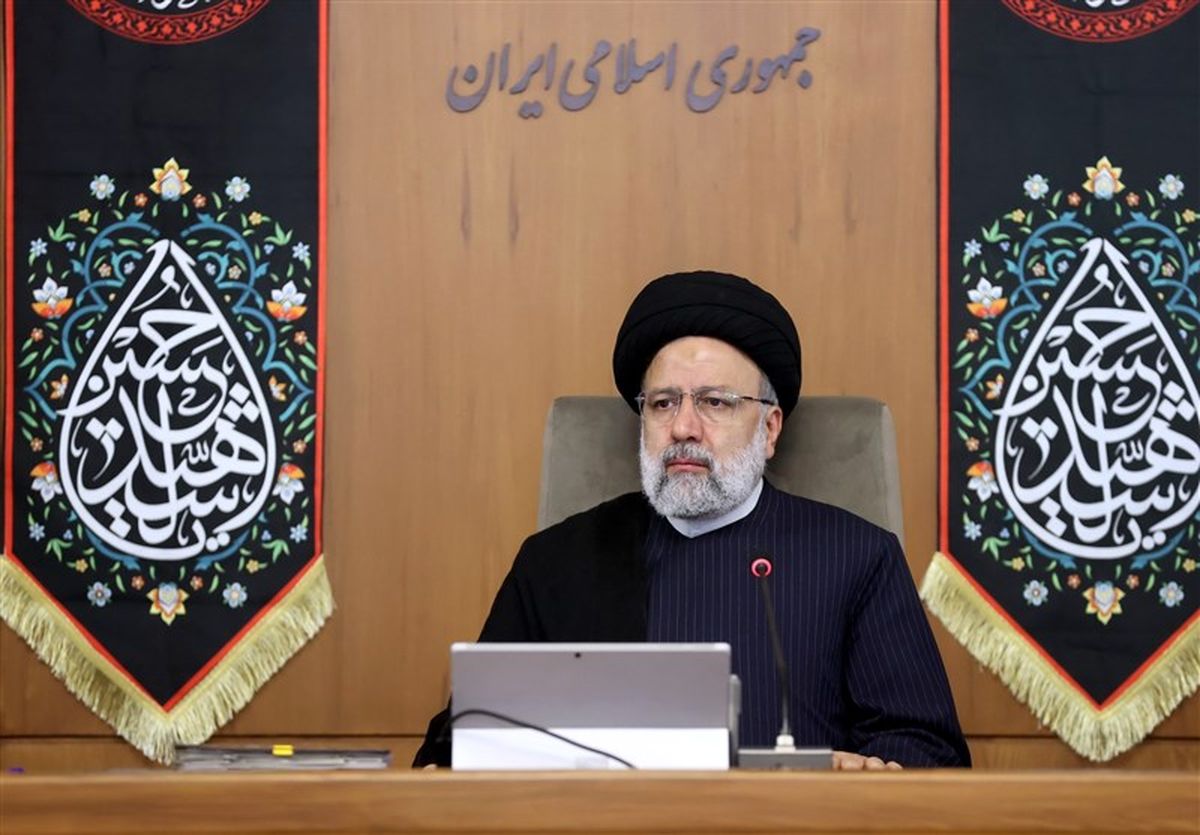 دستور رئیسی به وزیر اقتصاد برای ایجاد شفافیت و اطلاع رسانی اقدامات دولت در بازار بورس