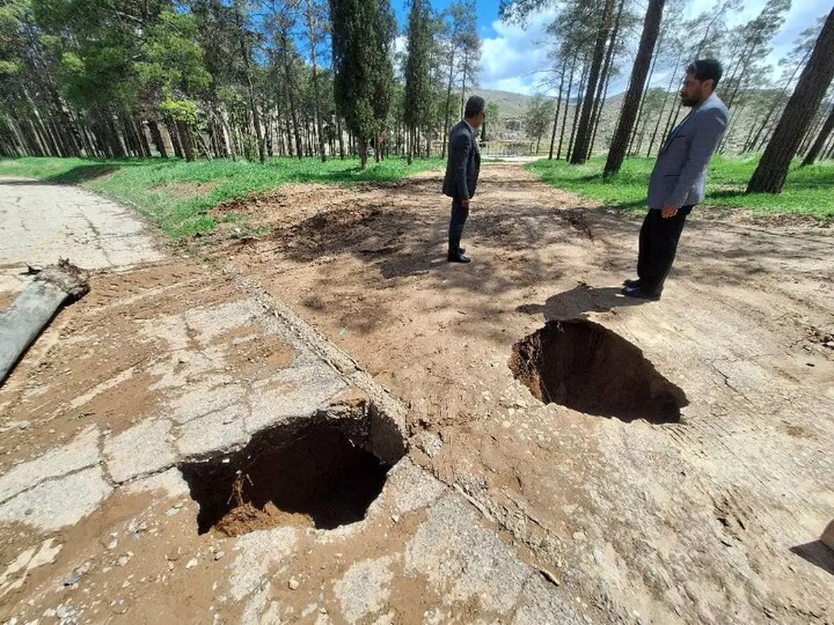 تشدید فرونشست زمین در پردیس تخت جمشید/ حضور در ۱۳ فروردین ناامن است
