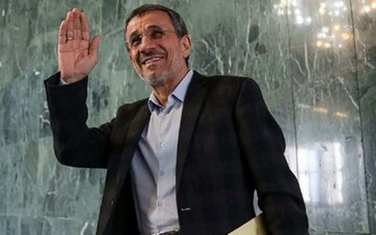 احمدی نژاد می خواست برای امام زمان اتوبان اختصاصی درست کند تا در ترافیک گیر نکند!
