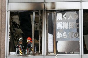  احتمال مرگ 27 نفر در پی آتش‌سوزی در «اوزاکا» ژاپن/ عکس