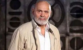 خوانندگی جمشید هاشم پور در ۲۷ سالگی/ عکس

