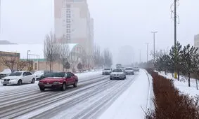 برف مدارس ابتدایی ارومیه را تعطیل کرد