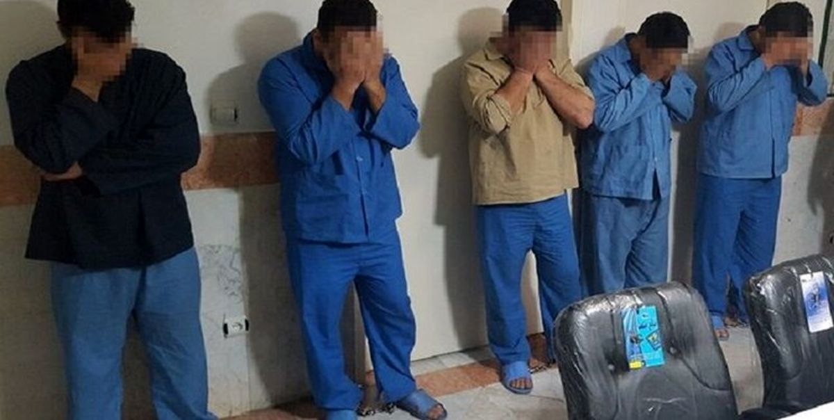 انهدام باند کلاهبرداری هرمی در پرند/ ۱۷ نفر دستگیر شدند