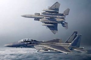 آمریکا به دنبال فروش نسخه‌های جدید اف-۱۵ به عربستان است

