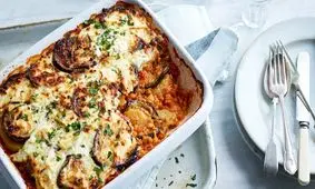 طرز تهیه موساکا | فوت و فن درست کردن یک غذای خوشمزه و متفاوت با بادمجان