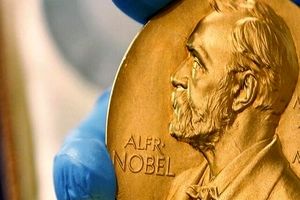 یک ایرانی در میان شانس‌های نوبل ادبیات