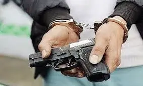 فروشنده سلاح کمری به دام پلیس تهران افتاد