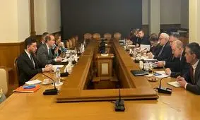 مقام اتحادیه اروپا: با نماینده روسیه درباره برجام گفت‌وگو کردم