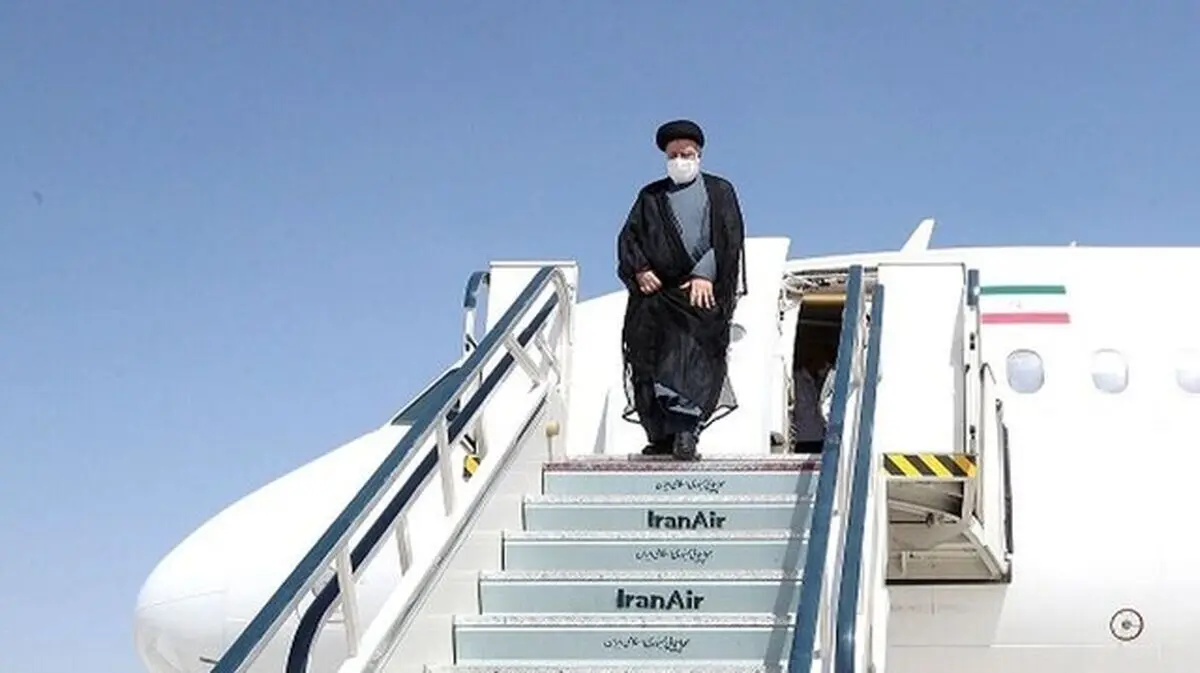 رئیسی وارد اوگاندا شد

