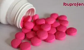 هشدار یک پزشک نسبت به ۹ خطر مصرف بی رویه ایبوپروفن