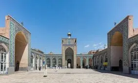 مسجد  یا بی‌آرتی؛ آیا باید درهای خانه خدا به روی بی خانمان ها باز شود؟/ مرور تاریخی بر نقش مسجد در تاریخ اسلام