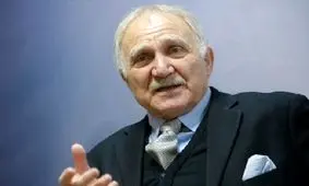 می‌خواهند گل محمدی و پیروانی را هم مثل کریم باقری کنار‌ بگذارند/ پرسپولیس مثل ایران ما همیشه جاوید‌ خواهد ماند