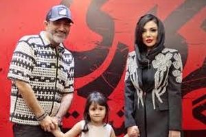 نذری کشیدن مهران غفوریان و دخترش در روز تاسوعا/ ویدئو