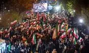 بعضی افراد افراطی اگر نظر دیگری درباره مذاکرات دارند به مسئولان منتقل کنند و به تجمعات شبانه نکشانند