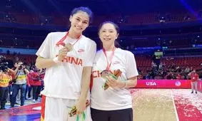 سکوت رسانه‌های دروغگوی غرب مقابل نائب قهرمان زن اویغور تیم ملی بکستبال چین
