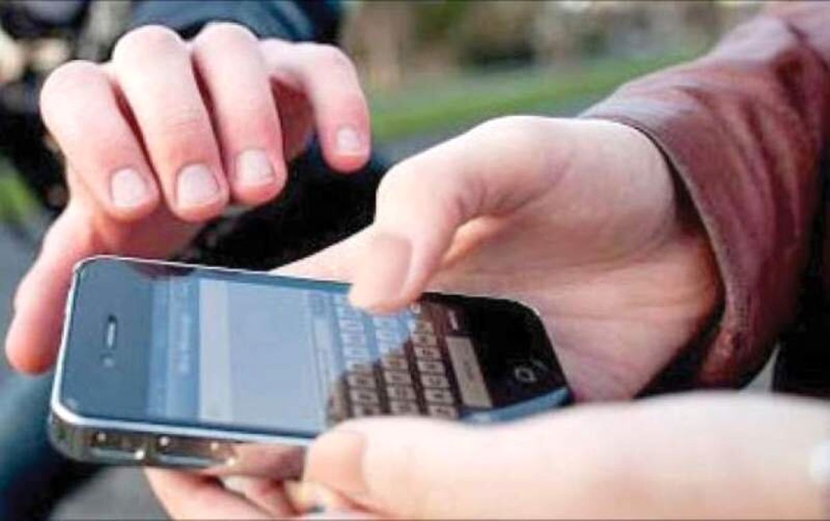 سرقت از موبایل فروشی و فرار سارقین