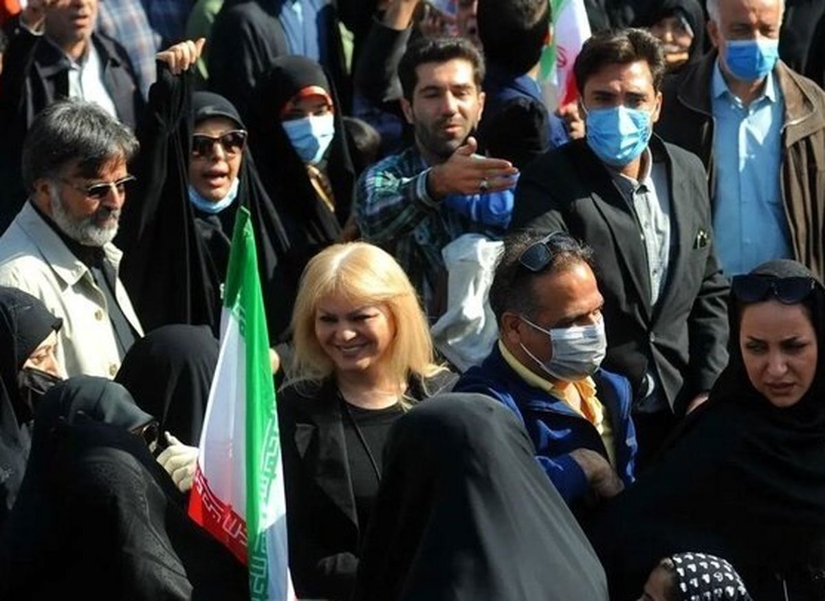 روایت «شاهد عینی» از ماجرای حضور زن بی‌حجاب در راهپیمایی ۱۳ آبان