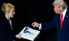 دل بری هایی برای ترامپ؛ جلوه هایی از «دیپلماسی تملق» در سال ۲۰۲۵