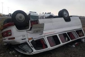 واژگونی مینی بوس تیم کشتی در گردنه صلوات آباد سنندج/ ۱۴ مصدوم