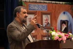 انتقاد تند محسن رضایی از برخی نمایندگان: سخنرانی نکنید، به وزارتخانه‎ ها بروید و مشکلات را پیگیری کنید