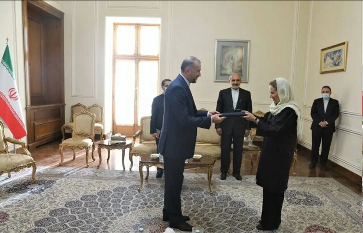 رایزنی سفیر جدید سوئیس در تهران با وزیر امور خارجه

