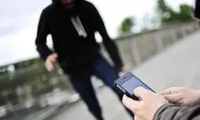 تصادف هولناک گوشی قاپ بعد از سرقت