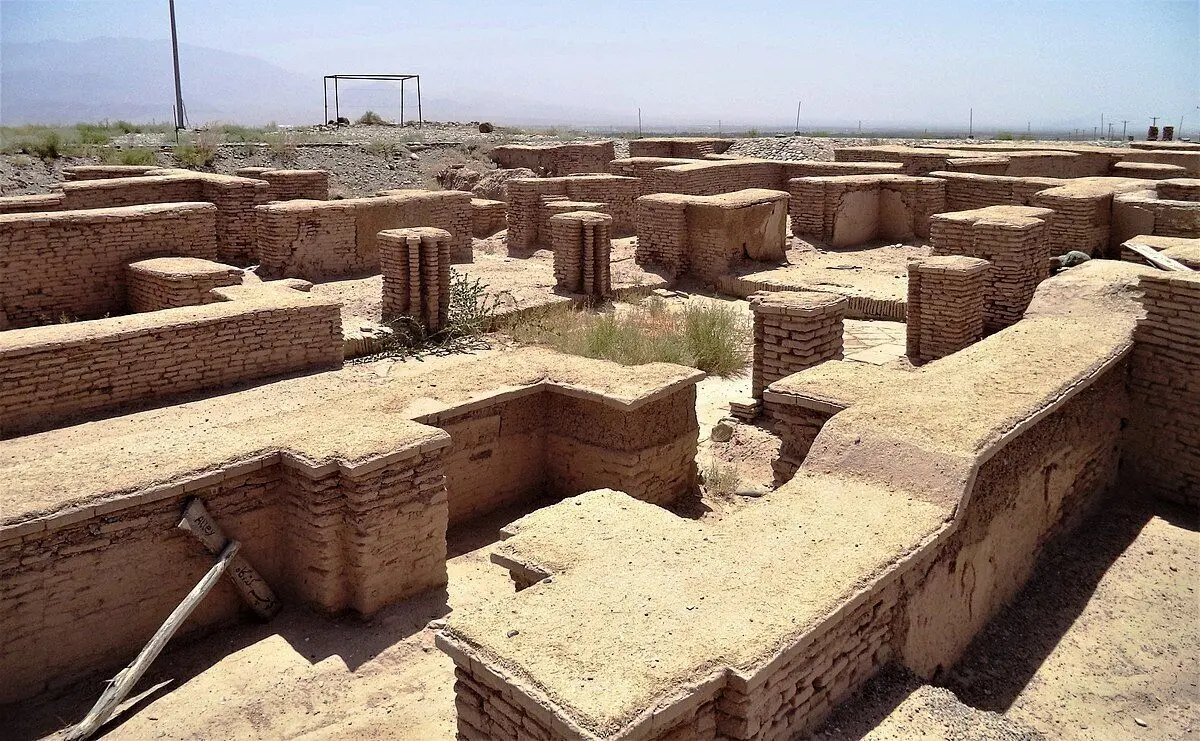 ساخت یک شهرک جدید؛ تهدیدی برای شهر باستانی جیرفت