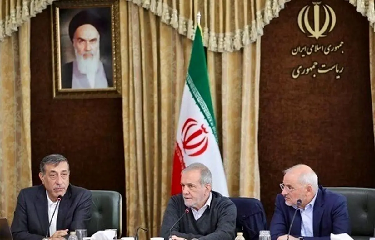  نمی شود مشکلات مردم را دید و دولت بگوید تغییری در کابینه نمی دهیم/ چند وزیر در آستانه استیضاح هستند/ اگر ضعفی وجود دارد، باید برطرف شود