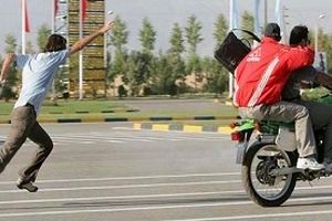 جرم قاپ زنی در تهران نصف شده است/ ویدئو