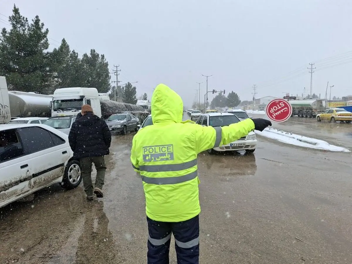 محورهای فیروزکوه و چالوس مسدود است