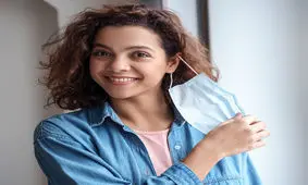  ۳ راهکار ساده برای جوش نزدن زیر ماسک