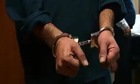 پسر 20 ساله آبروی نامزدش را در شهر برد 