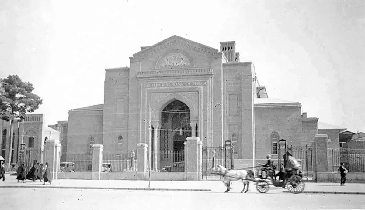 تصویری از یک برگه چک قدیمی دوره قاجار/ مبلغ چک را ببینید