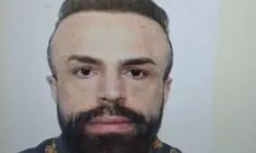 دستمزد 50 پوندی برای انتقال مواد از تهـران بـه لنـدن