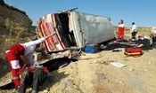 مصدومیت ۱۳ نفر در حادثه واژگونی مینی‌بوس مسیر تکاب - شاهین‌دژ